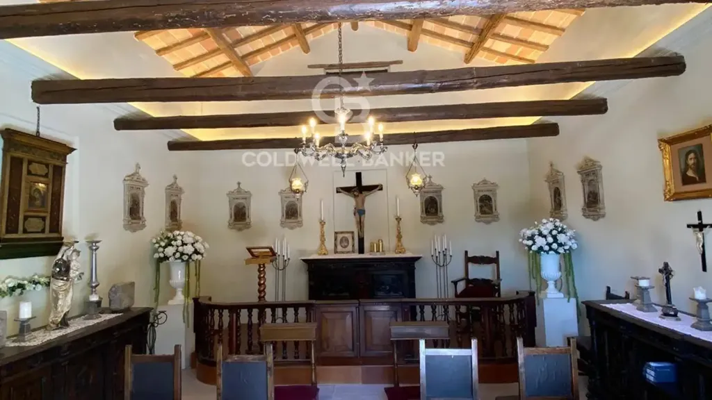 Elutuba - Historic Villa with Garden in Filottrano