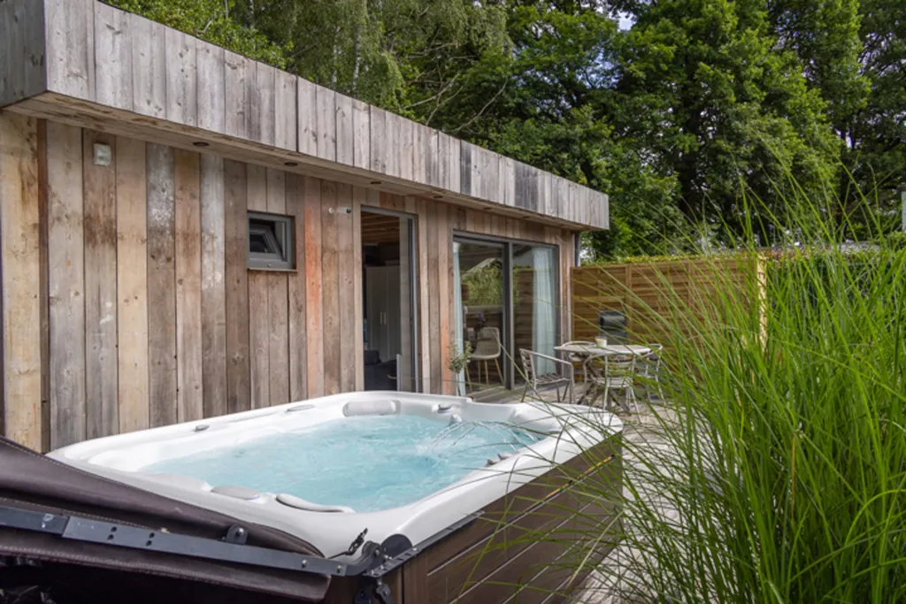 Terrass - Villa with Garden Studio in Dworp