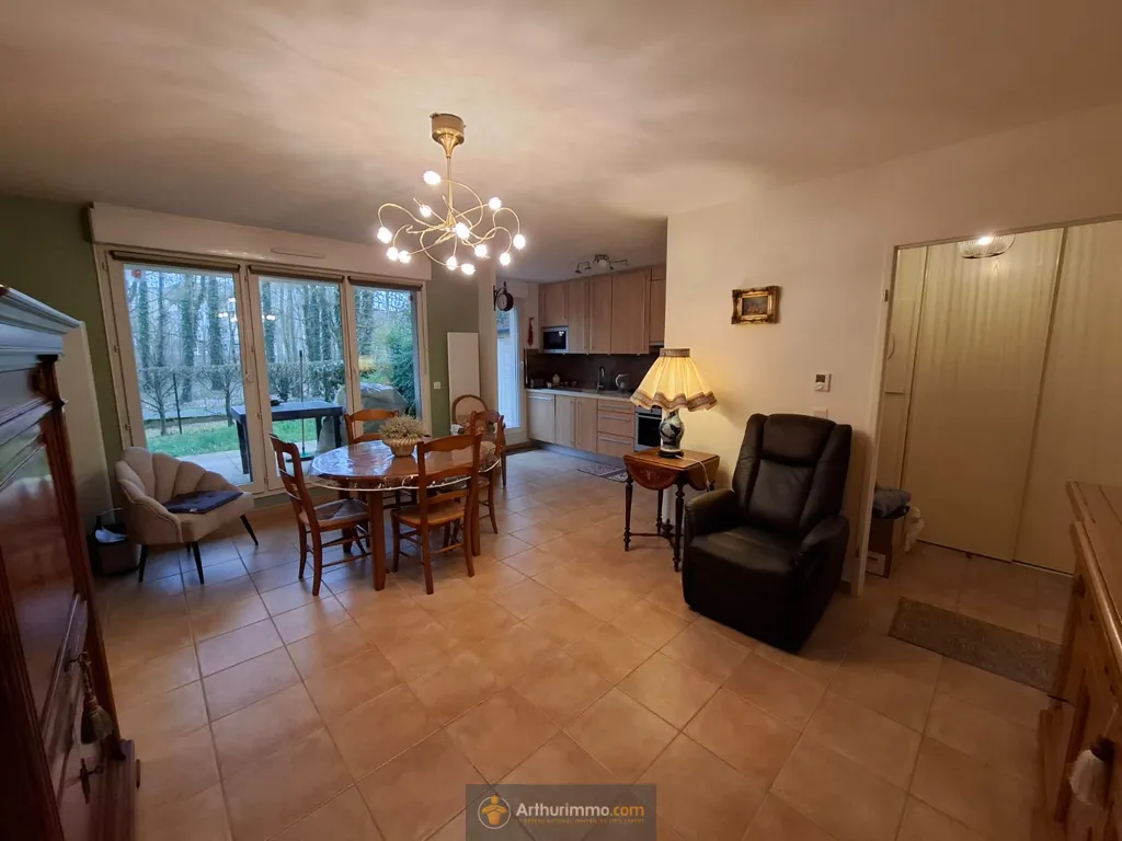 Söögituba - Refurbished 3-Bed Flat with Terrace in Coulommiers