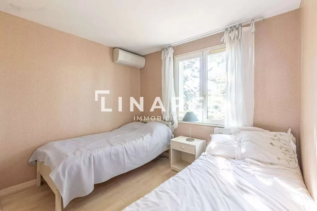 Chambres - Villa T4 avec Jardin au Parc des 7 Collines