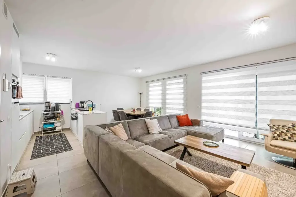 Séjour - Appartement Récemment Construit avec Garage à Wevelgem