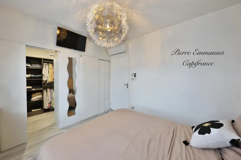 Chambres - Villa Contemporaine avec Piscine à Saint-Ambreuil