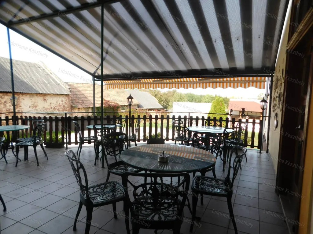 Terrace - Traditional Hungarian Restaurant in Kővágóörs
