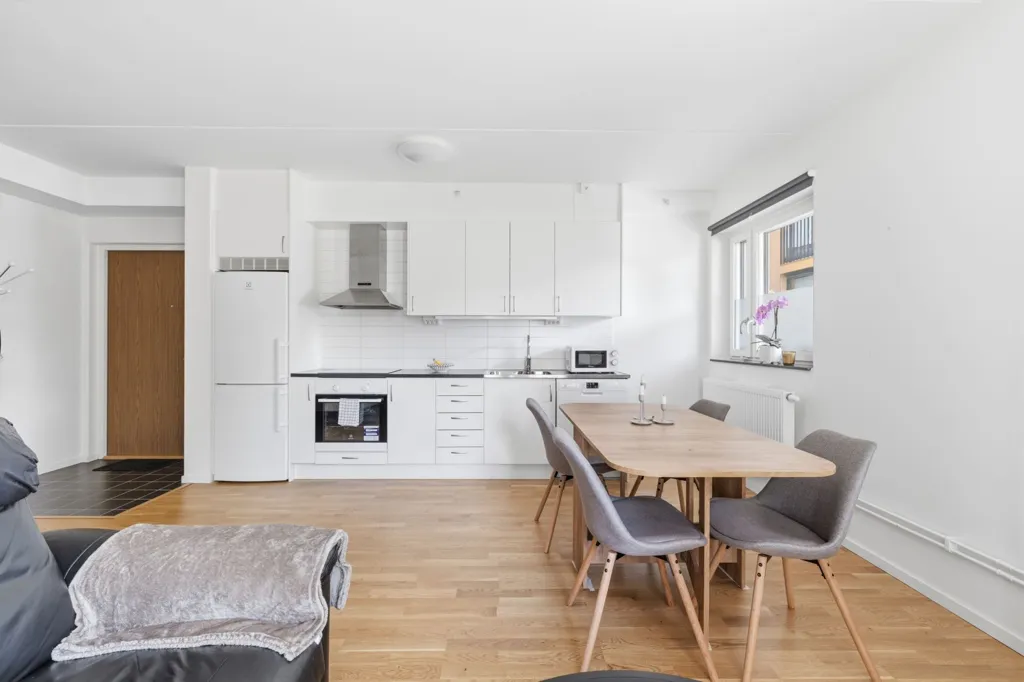 Soggiorno - Modern Studio with Balcony in Jönköping
