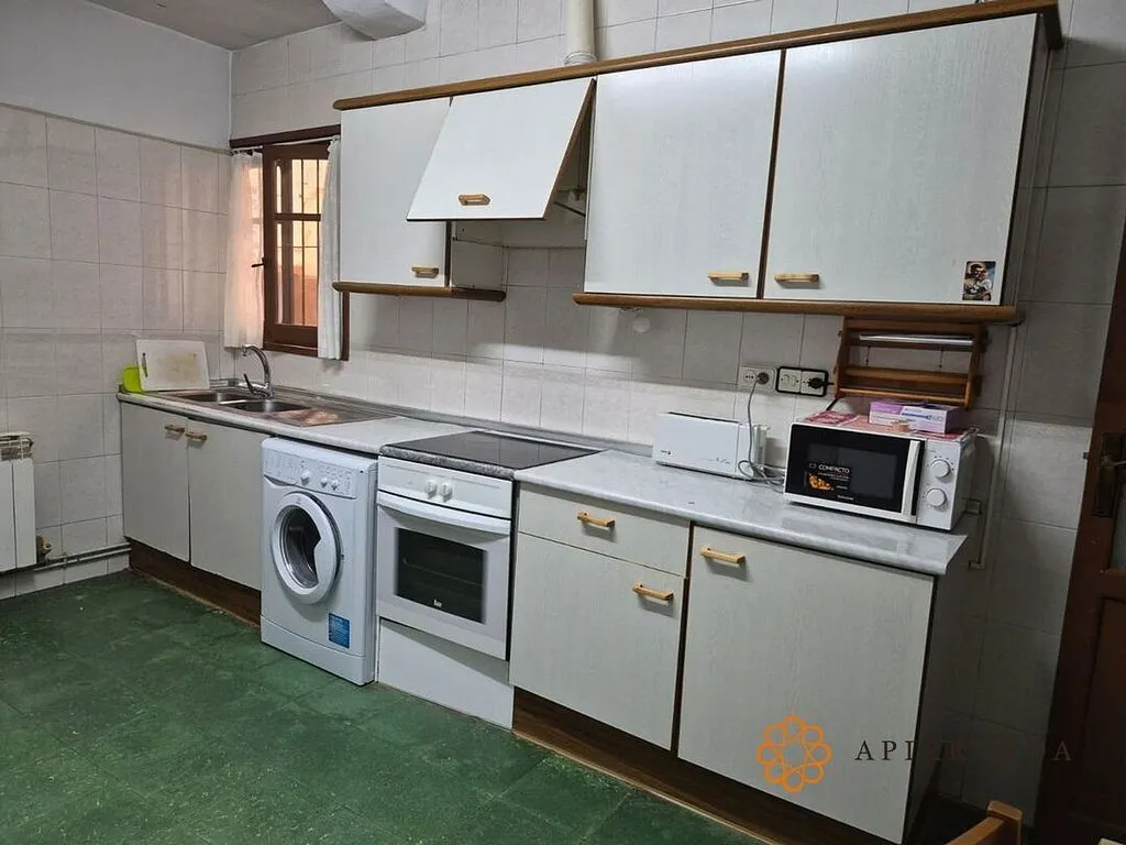 Cuisine - Traditional Chalet with Balcón in Alborge