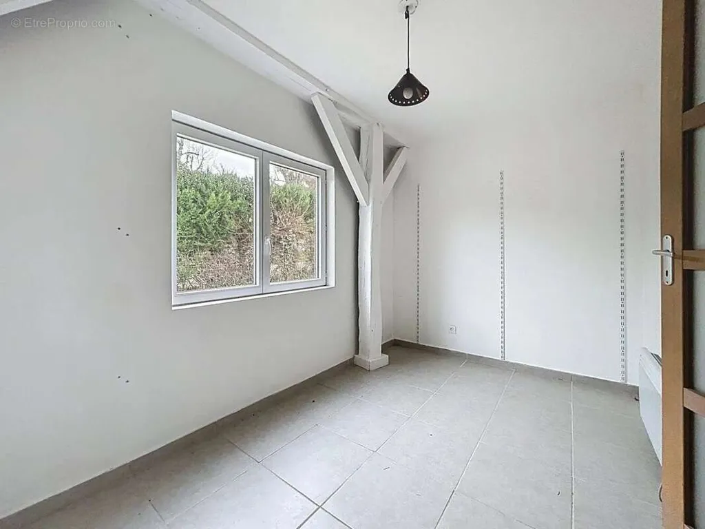 Pièces - Maison 5 pièces à Le Bugue