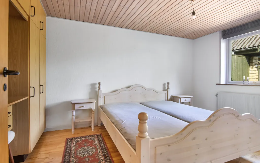 Chambres - Spacious House with Workshop Garage in Tårs