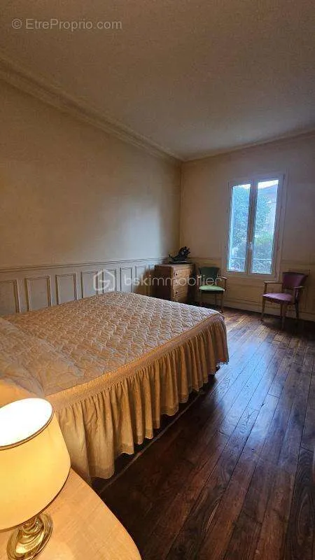Chambres - Appartement de Caractère au Cœur de la Ville