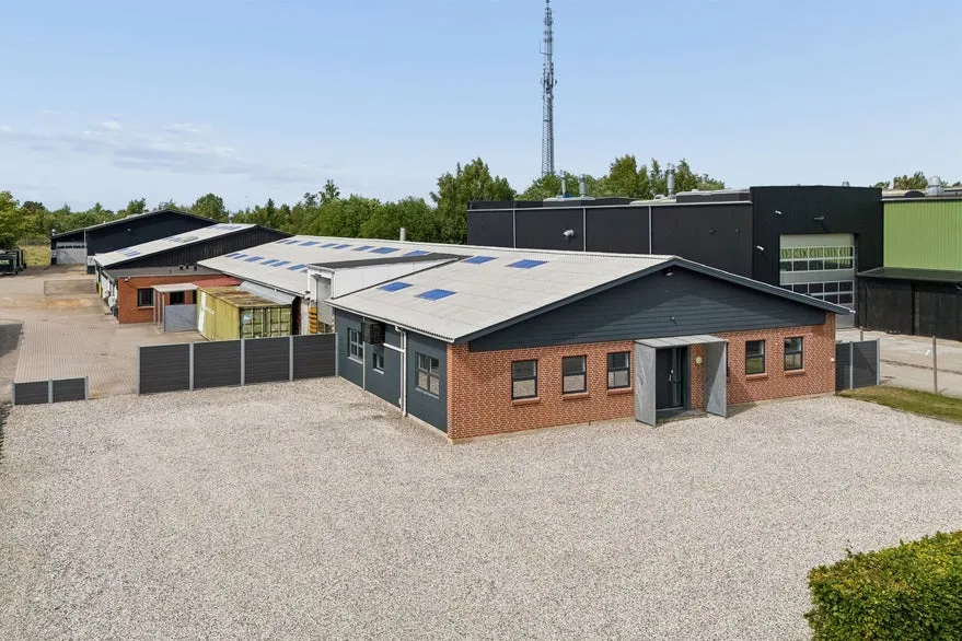 Välivaade - Warehouse and Production Facility in Randers SV