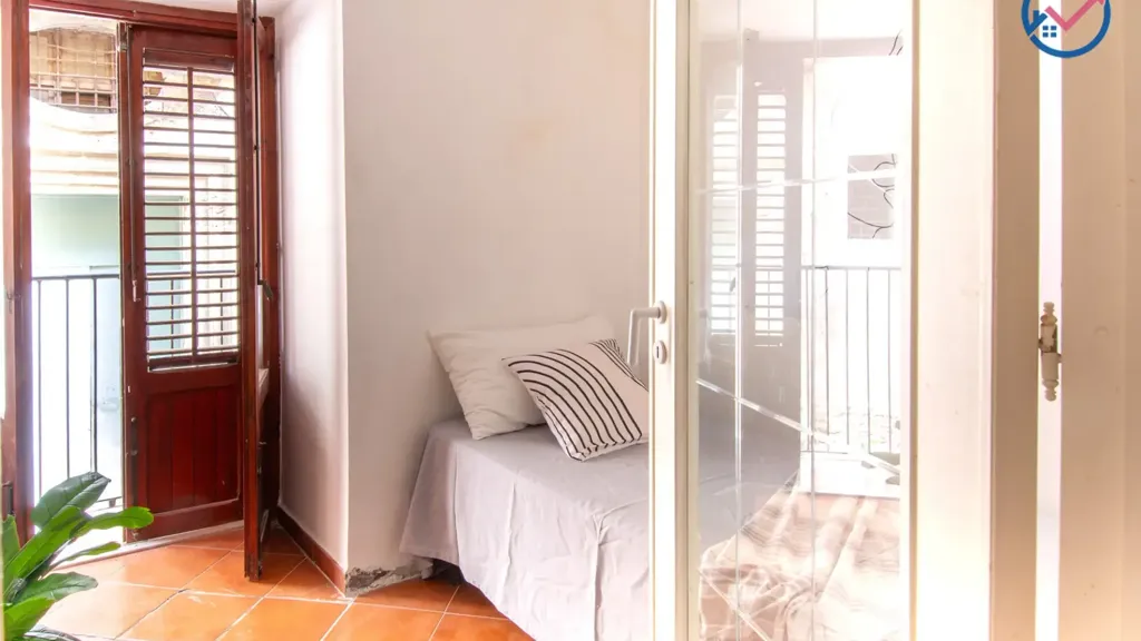 Bedrooms - Trilocale with Private Garage in Palermo