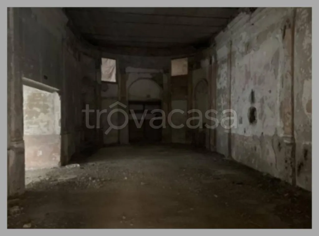 Pièces - Auctioned Apartment with Balcony in Codogno