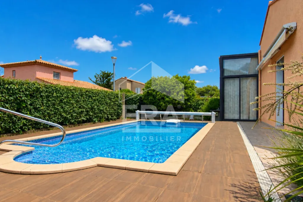 Piscine - Maison Plain Pied avec Piscine au Boulou