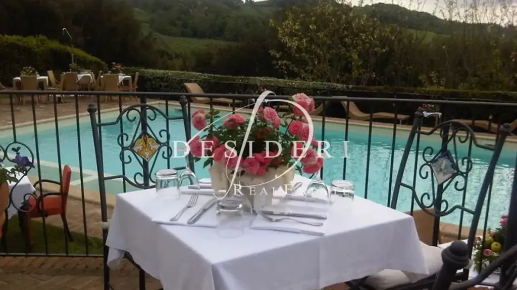 Pool - Casale with Multiple Levels in Gavorrano