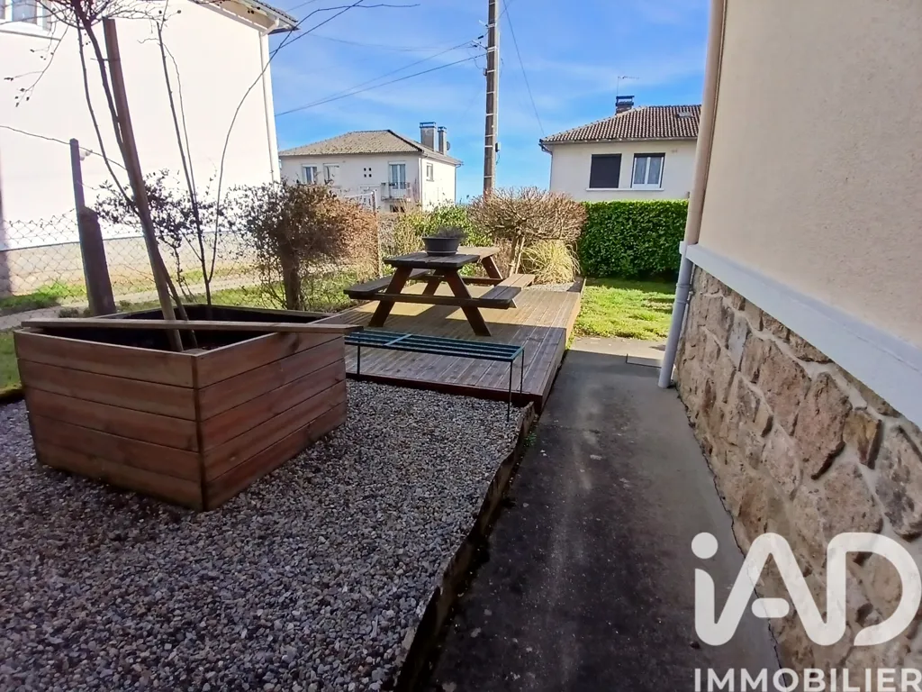 Jardin - Maison Familiale avec Terrasse à Pleaux