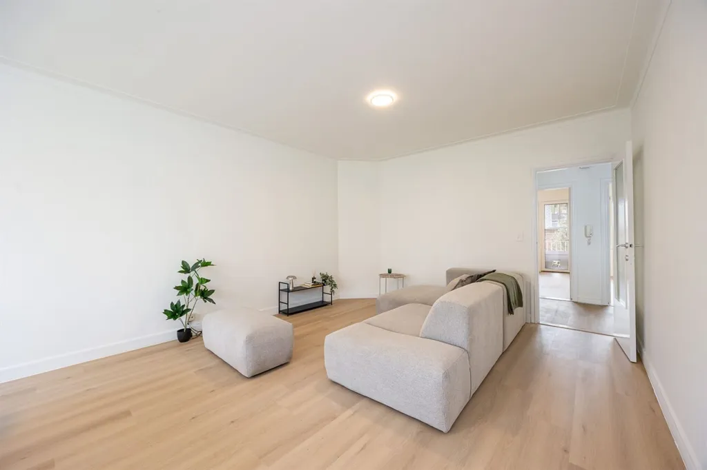 Elutuba - Renovated Garage with Garden Access in Rivierenhof