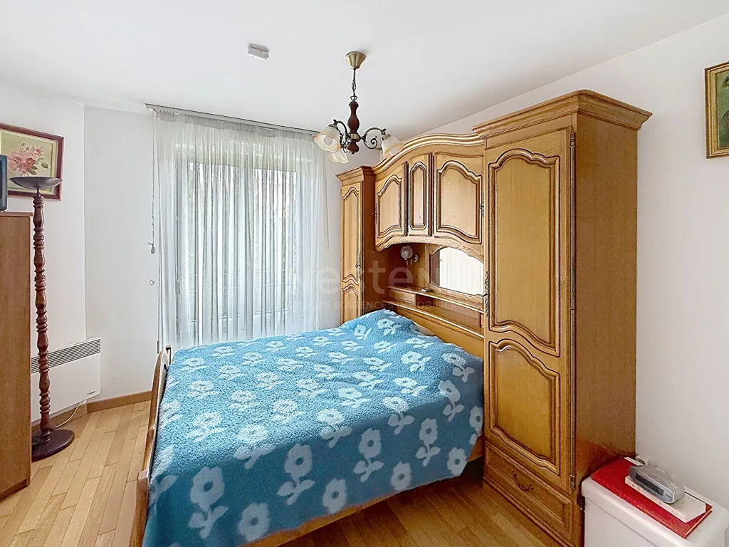 Chambres - Appartement avec Balcon Centre-Ville à Lamorlaye
