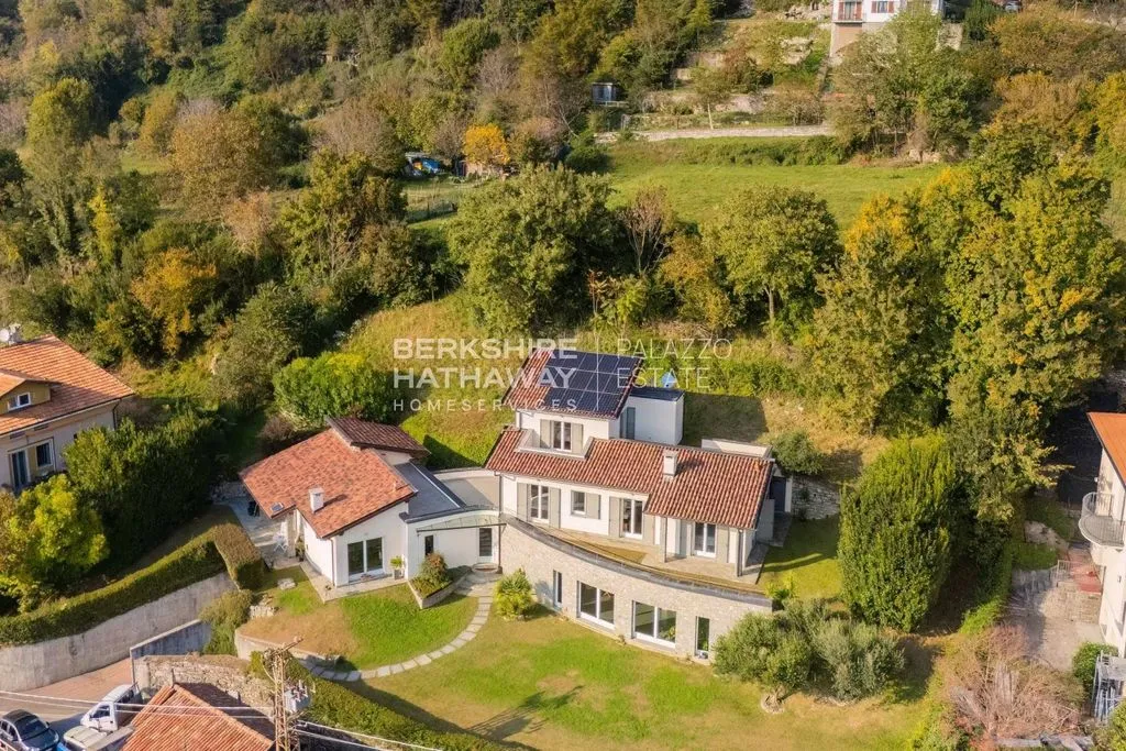 Õhuvaade - Luxury Villa with Lake Views in Cernobbio