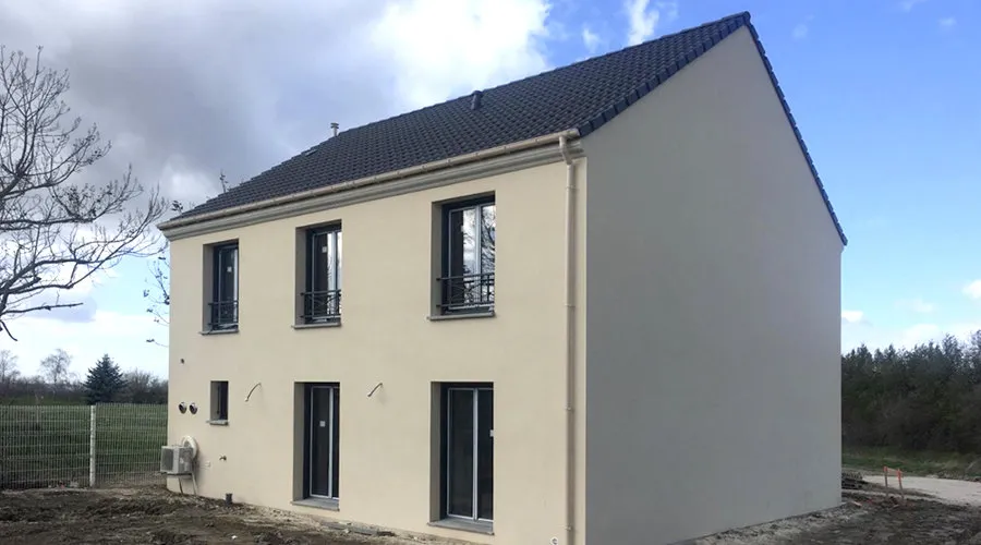 Extérieur - Maison Individuelle avec Garage à Limours