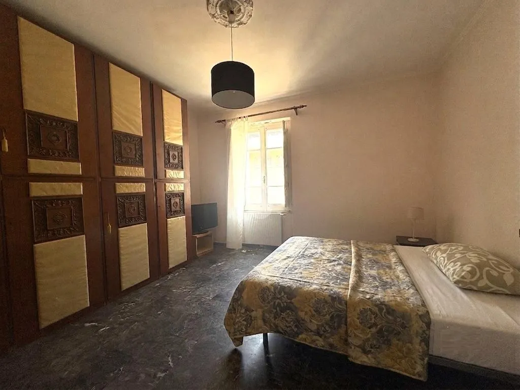 Magamistoad - Bright 3-Bedroom Apartment in Via Chimirri, Catanzaro