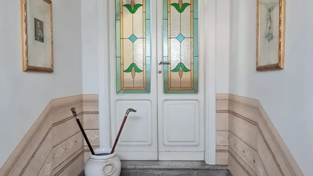 Esik - Restored Liberty-Style Semi-Detached Villa in Montevarchi