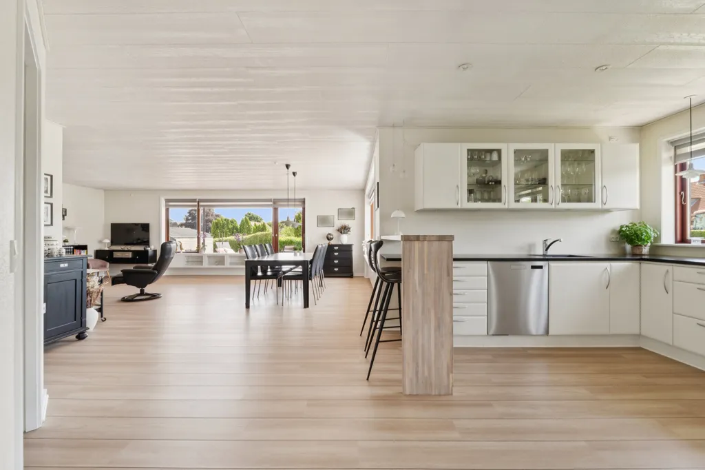 Cucina - Renovated Villa with Terrace in Humble