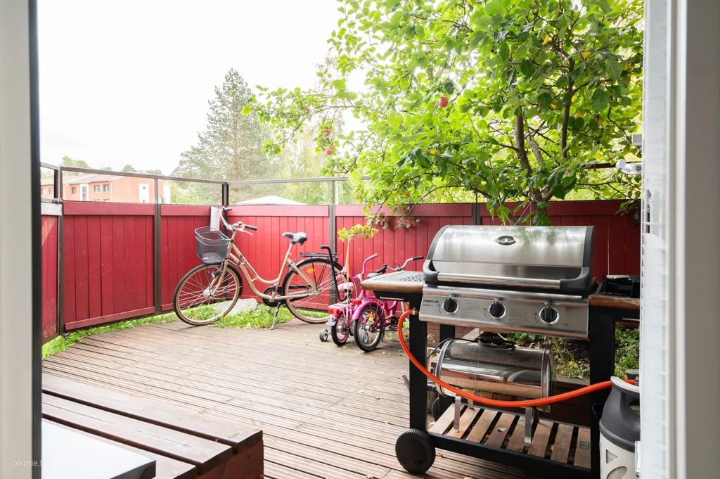 Terrasse - Three-Room Flat with South-Facing Terrace in Oulu
