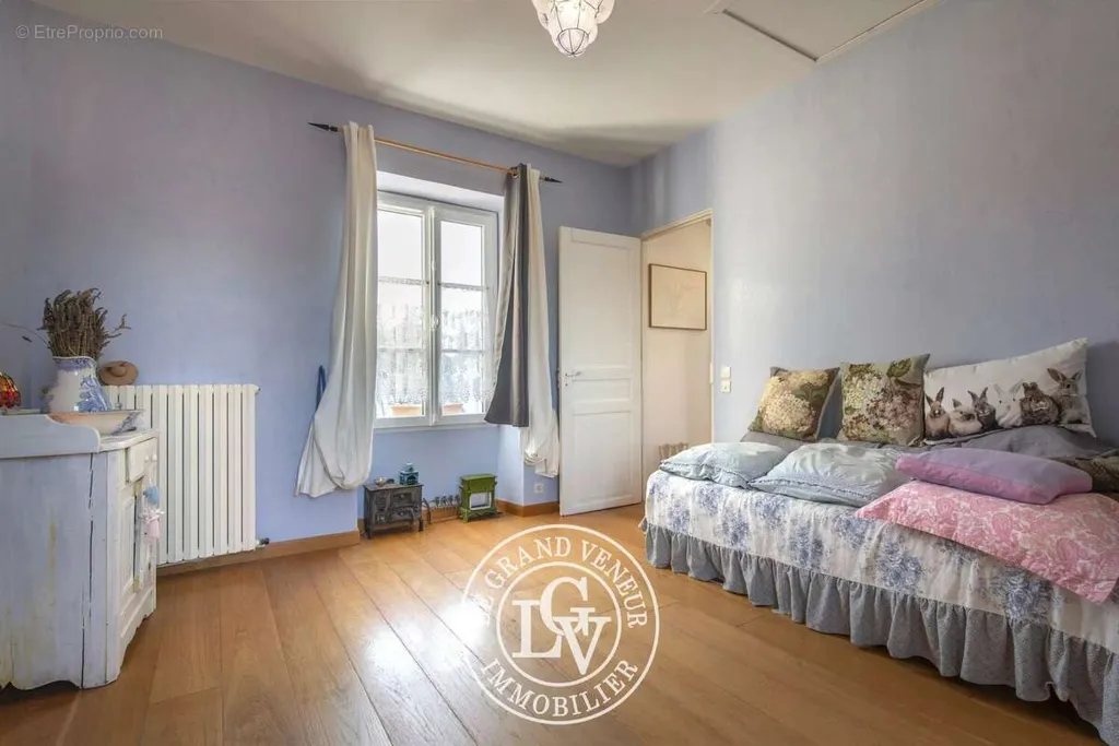 Chambres - Longère Rénovée avec Gîte Indépendant près de Fontainebleau