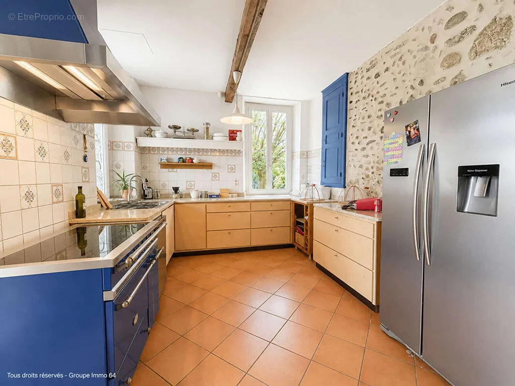 Cucina - Ancient Farmhouse with Pyrenees View in Pontacq