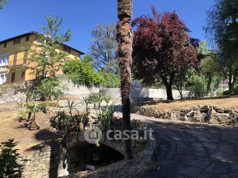 Jardin - Duplex with Garden View in Camnago Volta, Como