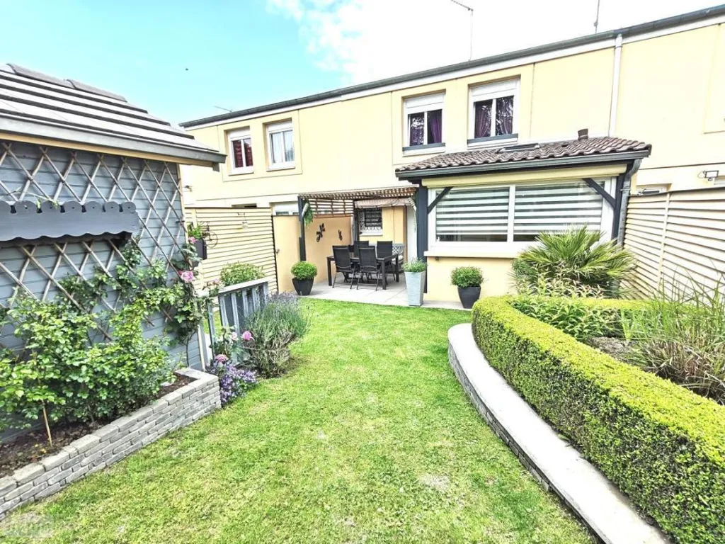 Giardino - Maison with Garden in Witry-lès-Reims