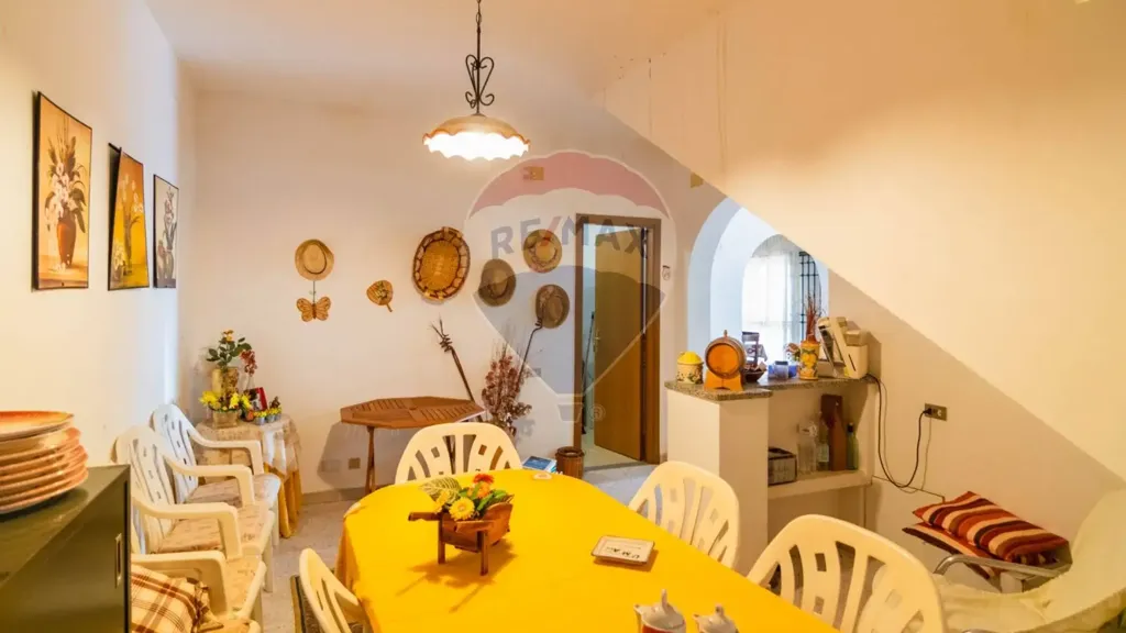 Salle à manger - Bifamiliar Villa with Garden in Caltanissetta