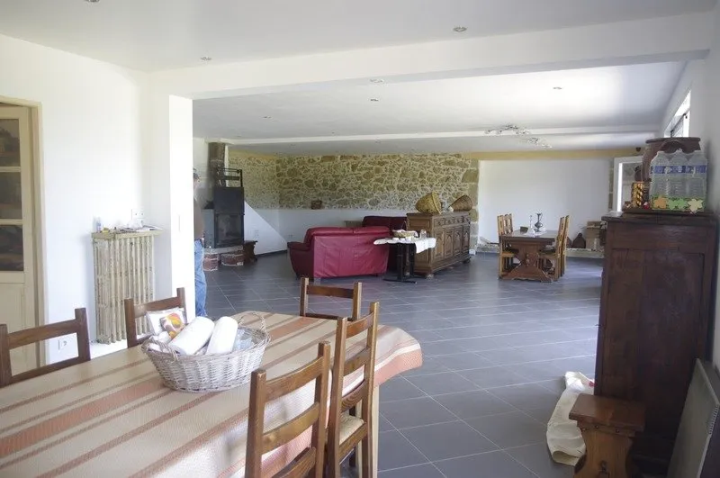 Salle à manger - Propriété avec Vue Panoramique à Peyrusse-Vieille