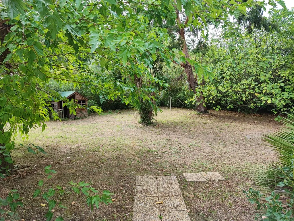 Garden - Ground Floor Villa with Terrace in Lezan