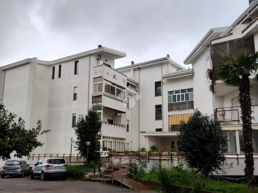 Extérieur - Spacious Apartment with Balcony in Castrolibero