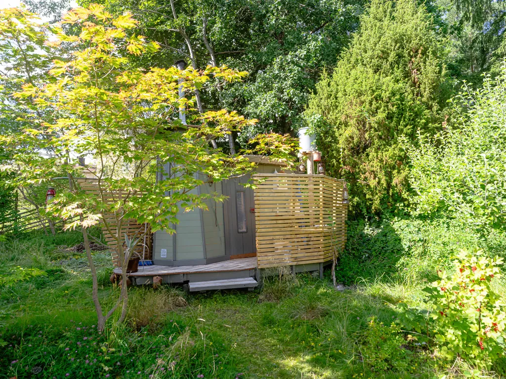 Jardin - Converted Church with Atelier in Gnesta