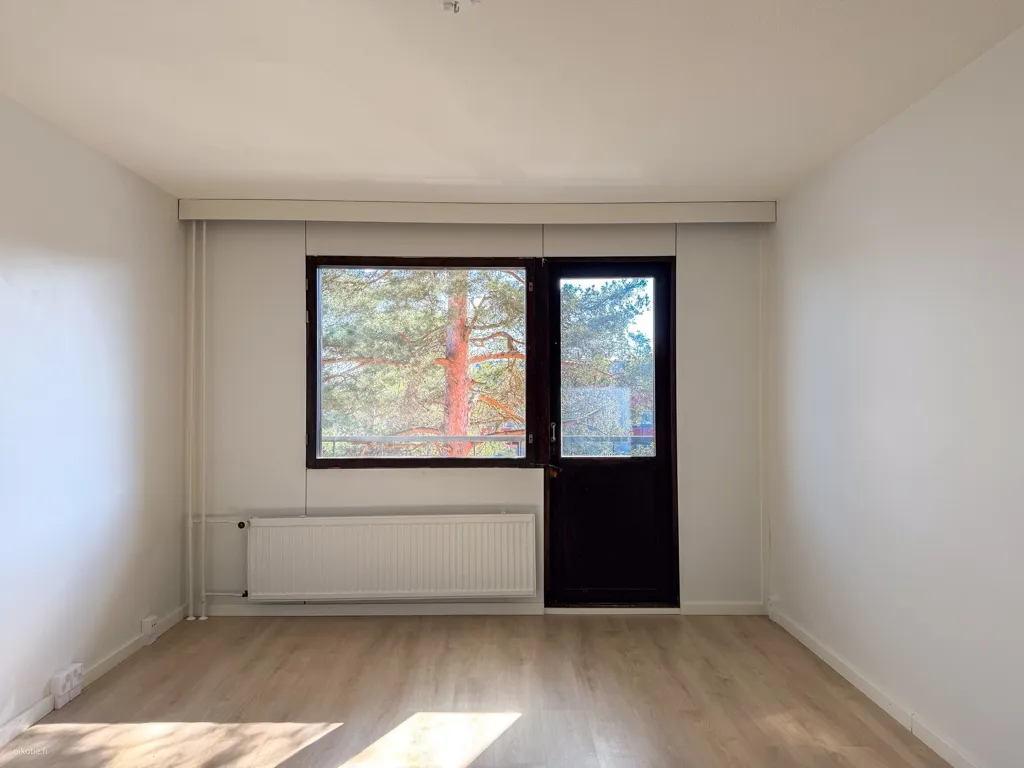 Pièces - Renovated One-Bedroom Flat with Balcony in Korso, Vantaa