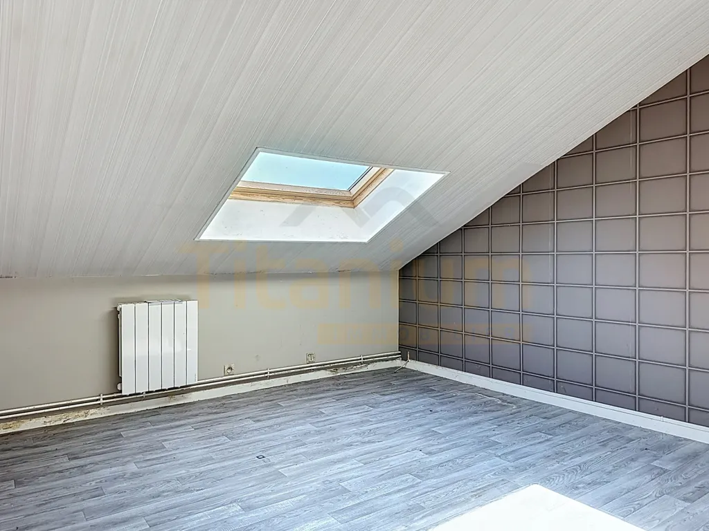 Pièces - Appartement avec Stationnement à Saint-Clair-Sur-Epte