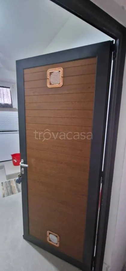 hallway_entrance
