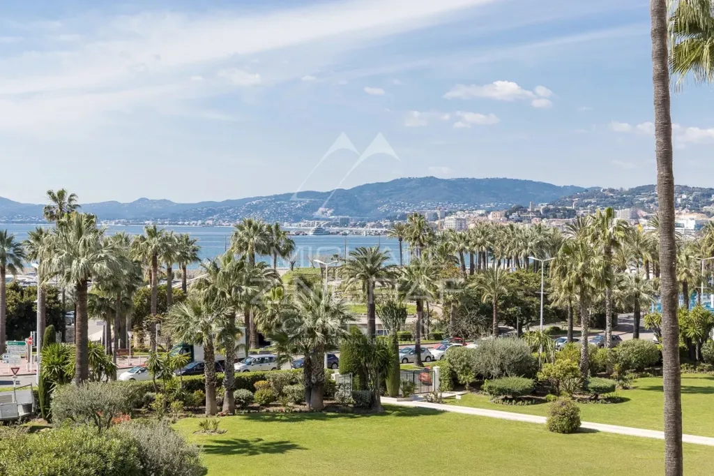 Appartement avec Terrasse sur la Croisette
