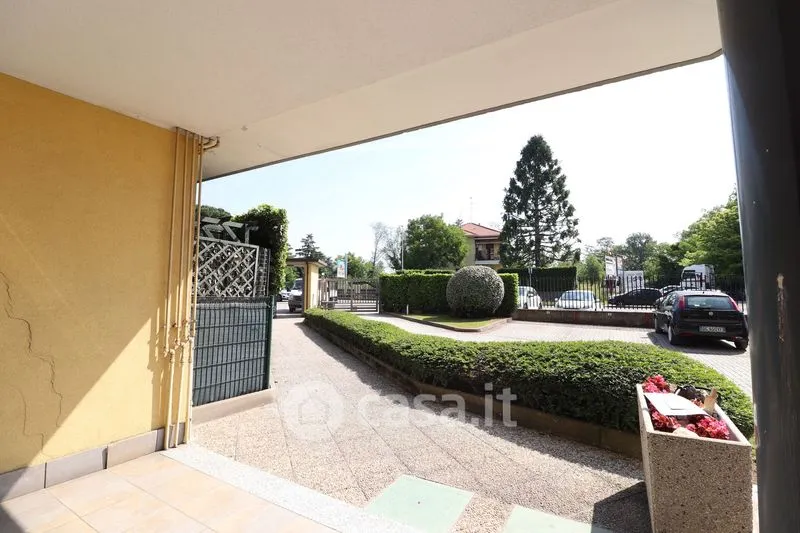 Terrasse - Modern Studio with Terrace in Busto Arsizio