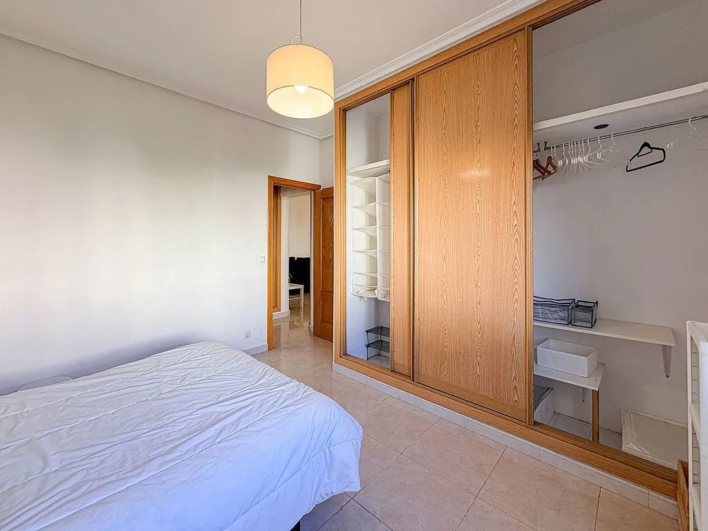 Chambres - Furnished Flat with Metro Access in Bernabéu