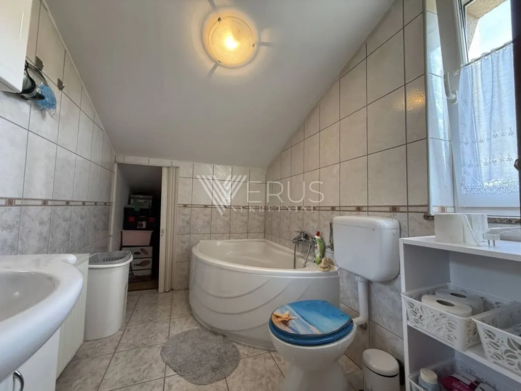 Salles de bain - Two-Storey Apartment with Sea View in Matulji