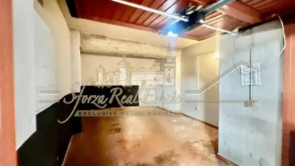 hallway_entrance