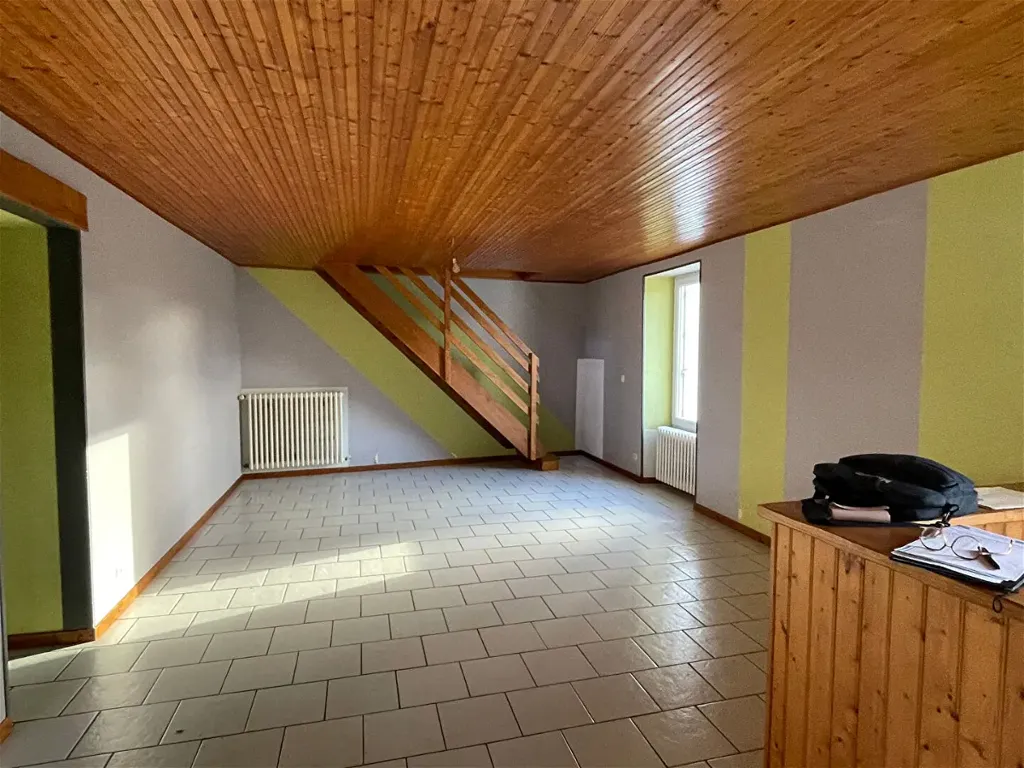 Maison 4 pièces à Doux