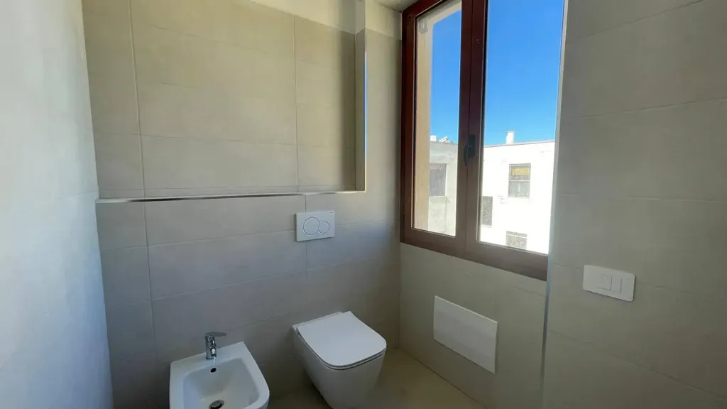 Salles de bain - Bright Triplex with Terrace in Alghero