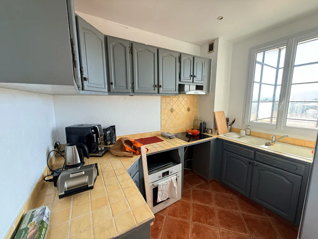 Cucina - Bright Flat with West View in Frejus Centre