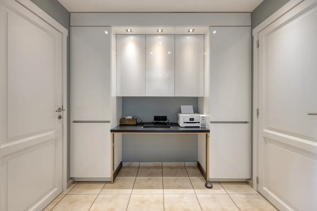 Bureau - Half-ouverte Bébouwée avec Jardin à Kuringen
