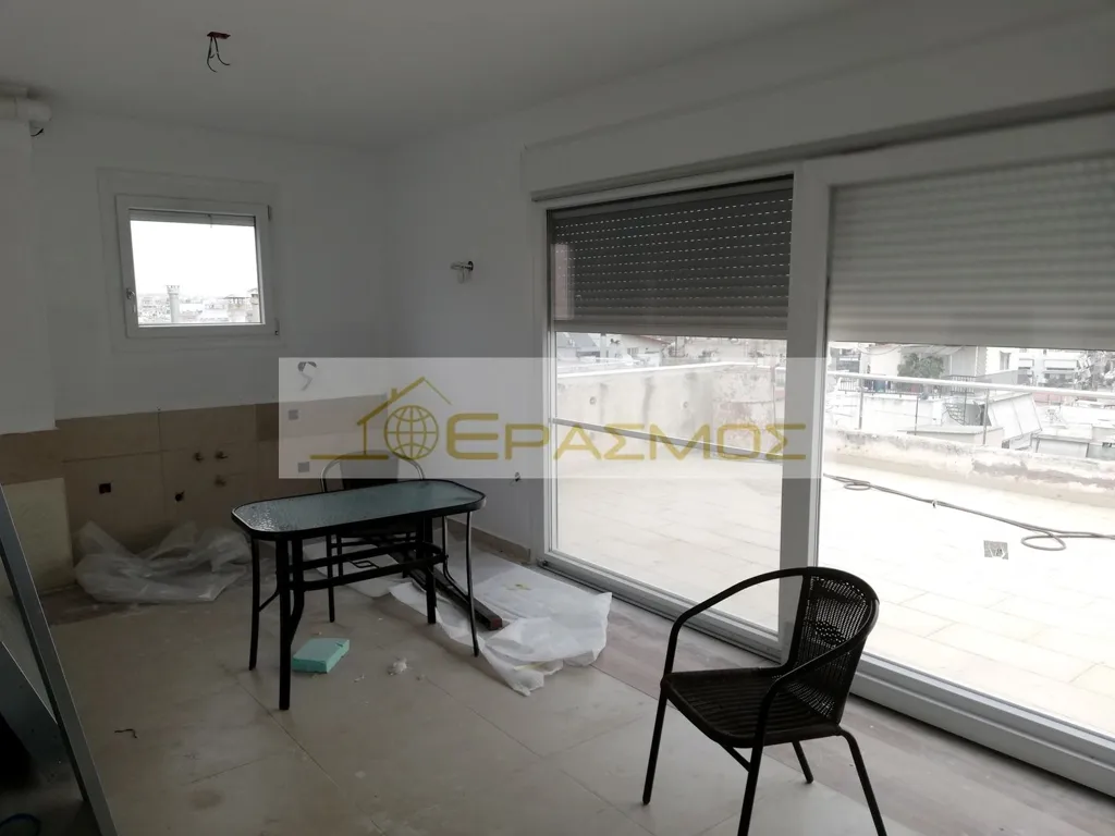 Stanze - 7-Bedroom Apartment with Acropolis View in Peristeri