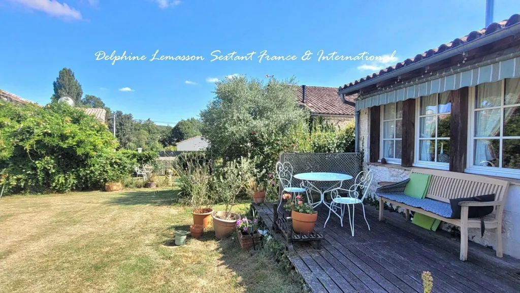 Aed - Stone Hamlet with Pool between Eymet and Bergerac