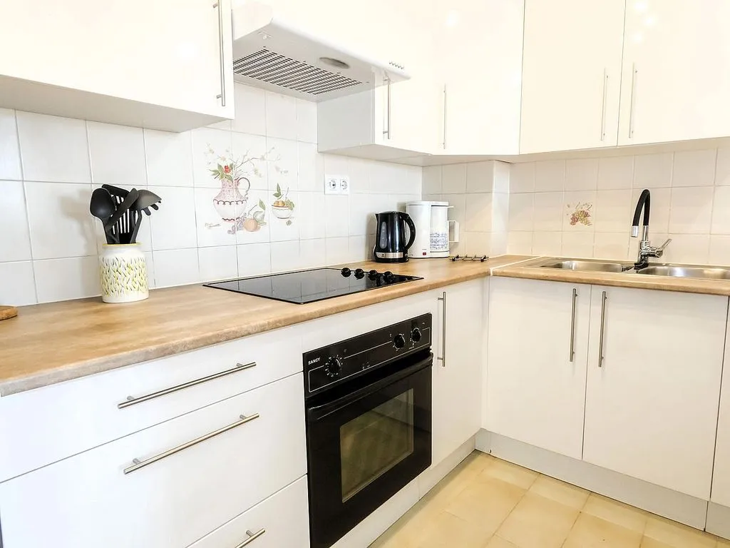 Köök - 1-Bedroom Apartment with Pool in Empuriabrava